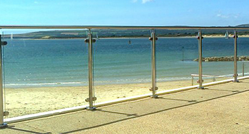 Southern Fabrication fit Glass Railings and Hand Railings